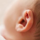 Ilustrasi pendengaran bayi