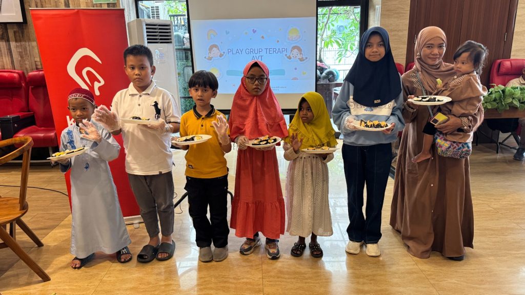 Peran Keluarga Merubah Bunyi Menjadi Sunyi: Kunci Dukungan Anak dengan Gangguan Dengar