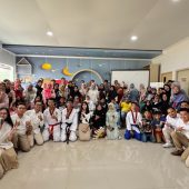 Auditory Verbal Therapy untuk Anak Gangguan Pendengaran