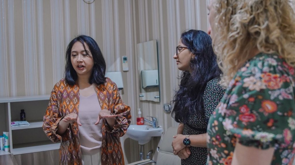 Delegasi Deaf Child Worldwide Kunjungi Kasoem Hearing Center di Jakarta