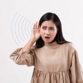 Kenali Tanda-Tanda Awal Gangguan Pendengaran Sebelum Terlambat