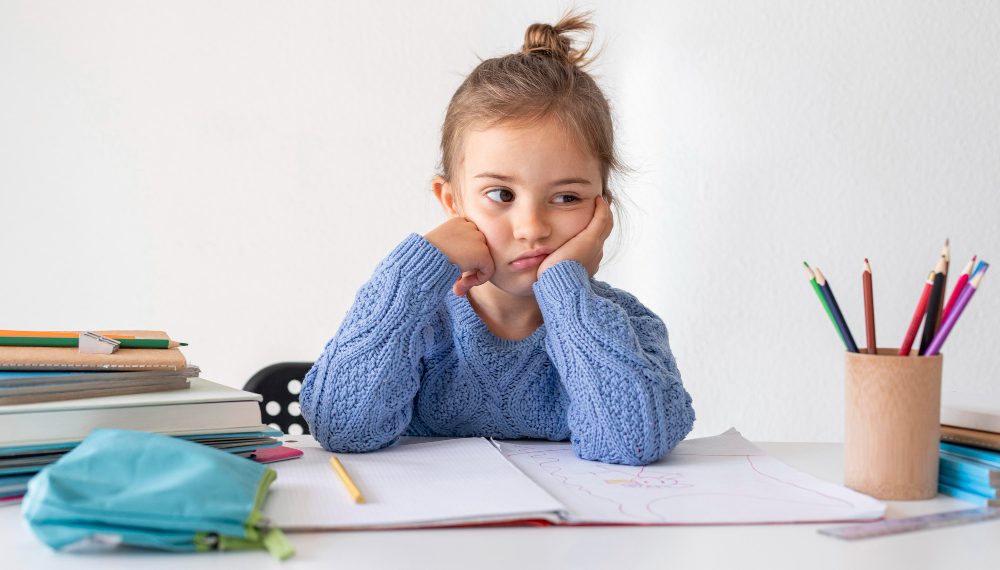 Anak Susah Fokus Saat Belajar Cek Pendengarannya!