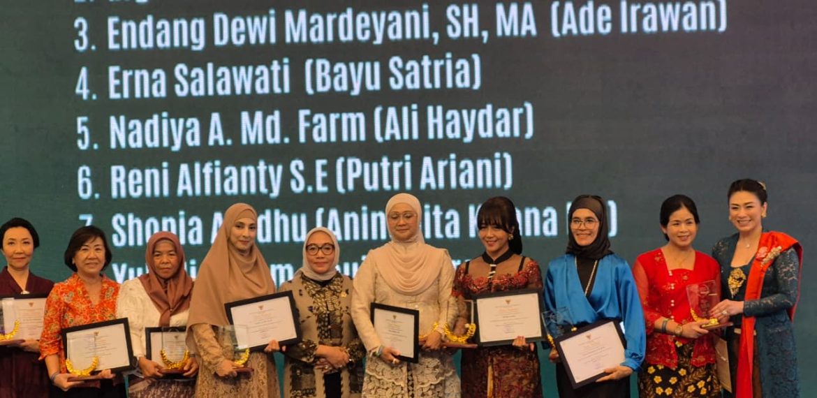 Pengguna Cochlear Implant