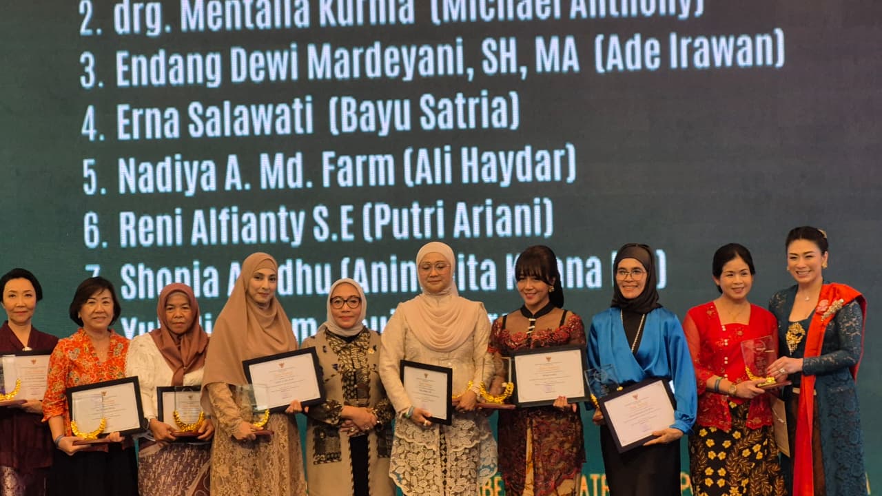 Pengguna Cochlear Implant